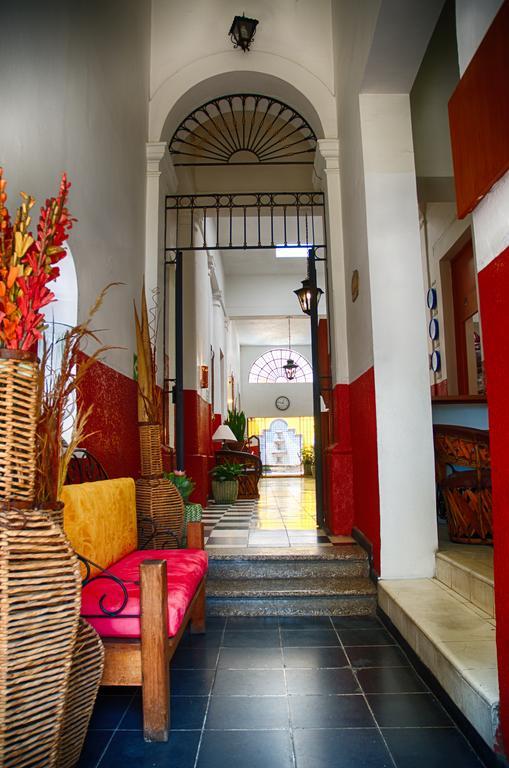 Hostal De Maria Guadalajara Dış mekan fotoğraf